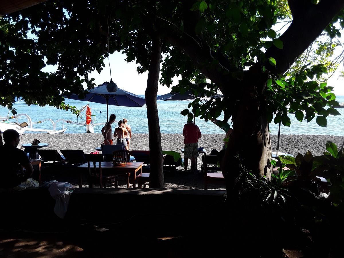 Blue Star Bungalows&Cafe Amed  Bagian luar foto