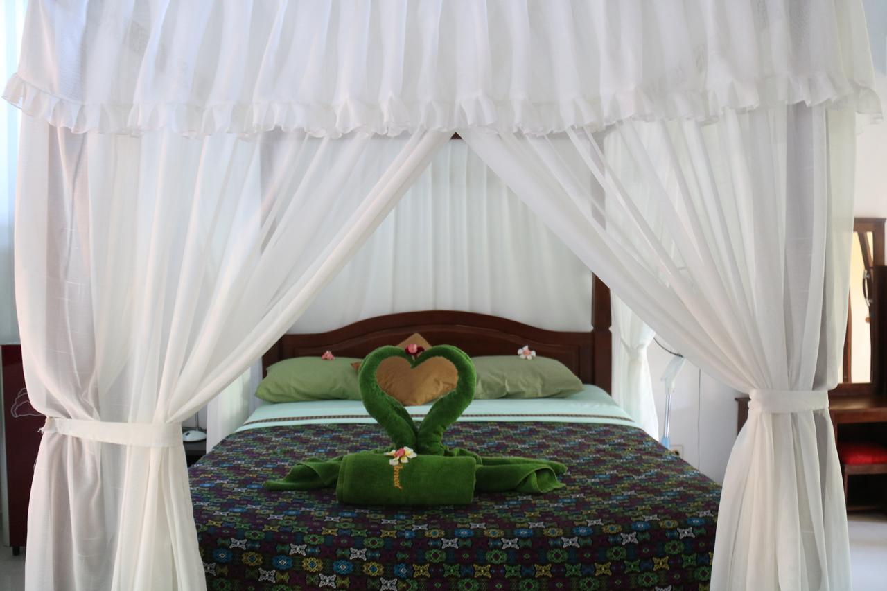 Blue Star Bungalows&Cafe Amed  Bagian luar foto