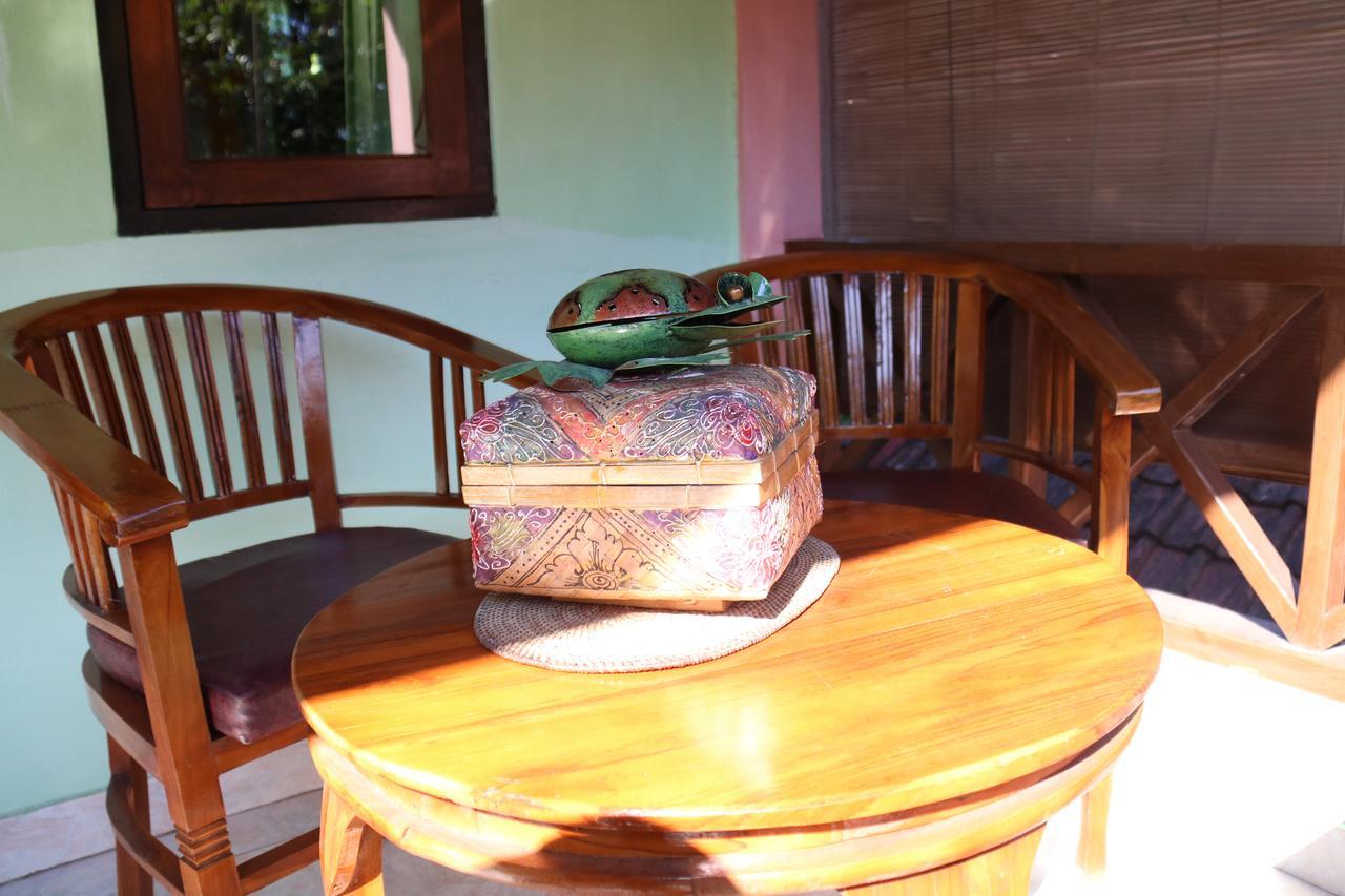 Blue Star Bungalows&Cafe Amed  Bagian luar foto