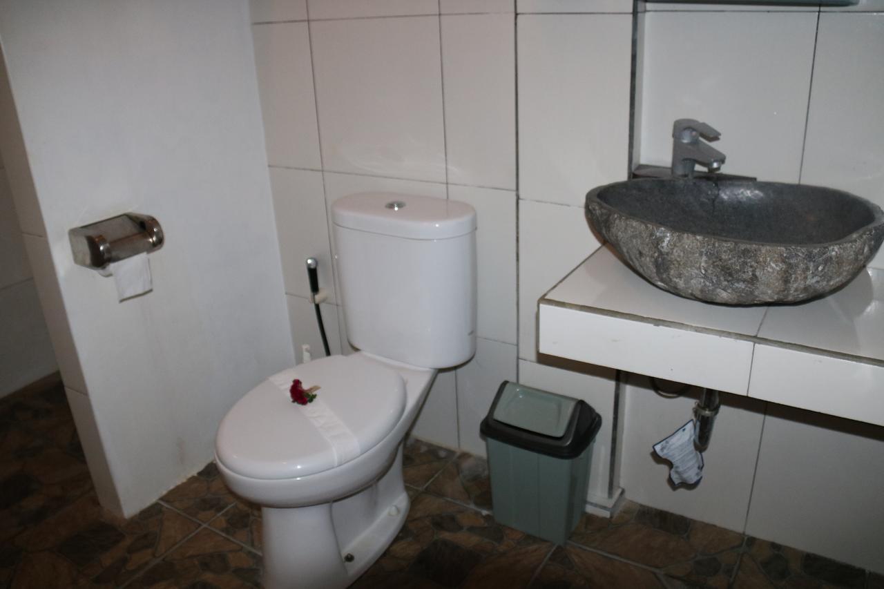 Blue Star Bungalows&Cafe Amed  Bagian luar foto