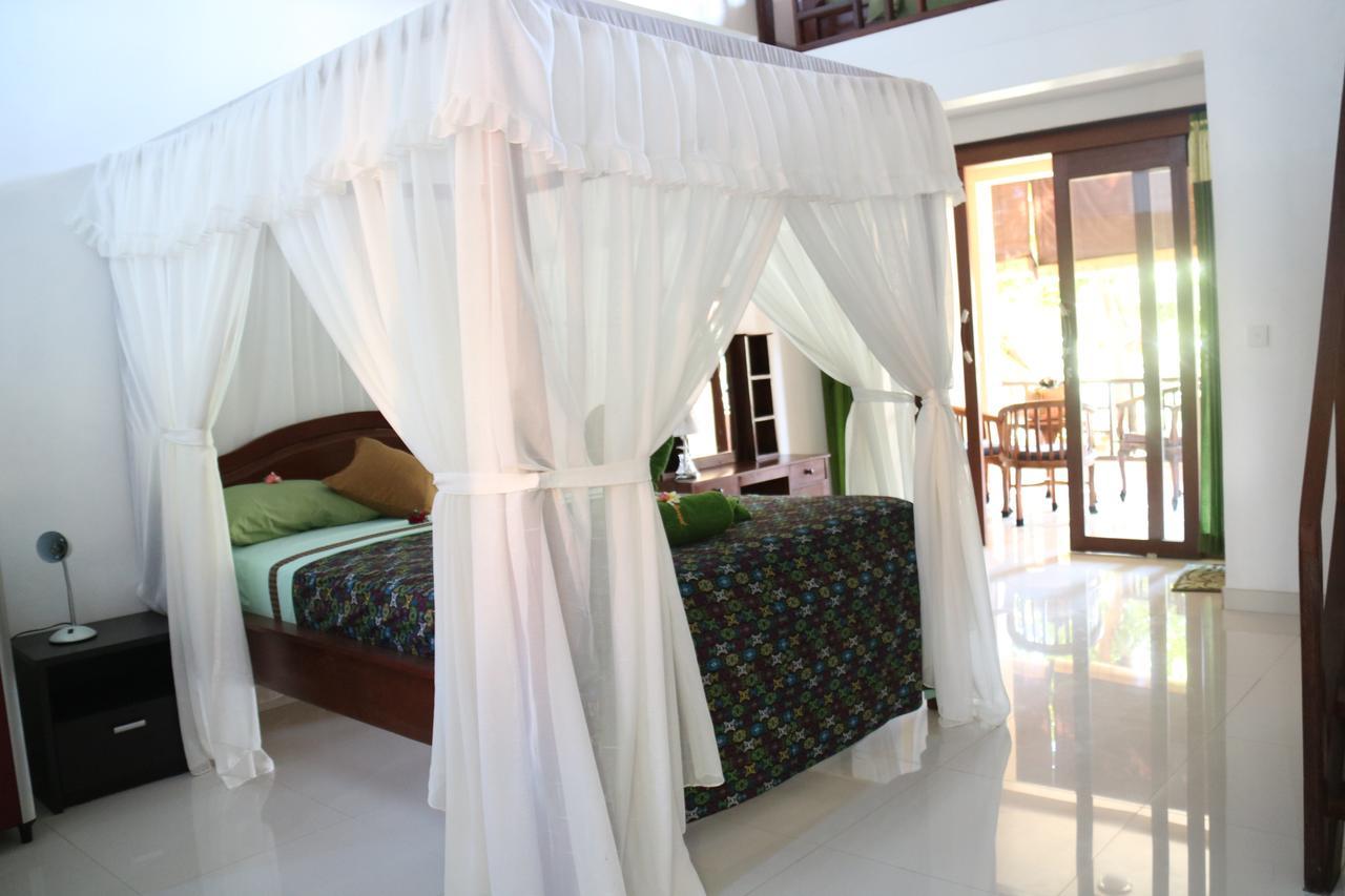 Blue Star Bungalows&Cafe Amed  Bagian luar foto