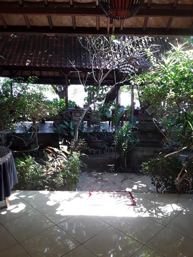 Blue Star Bungalows&Cafe Amed  Bagian luar foto