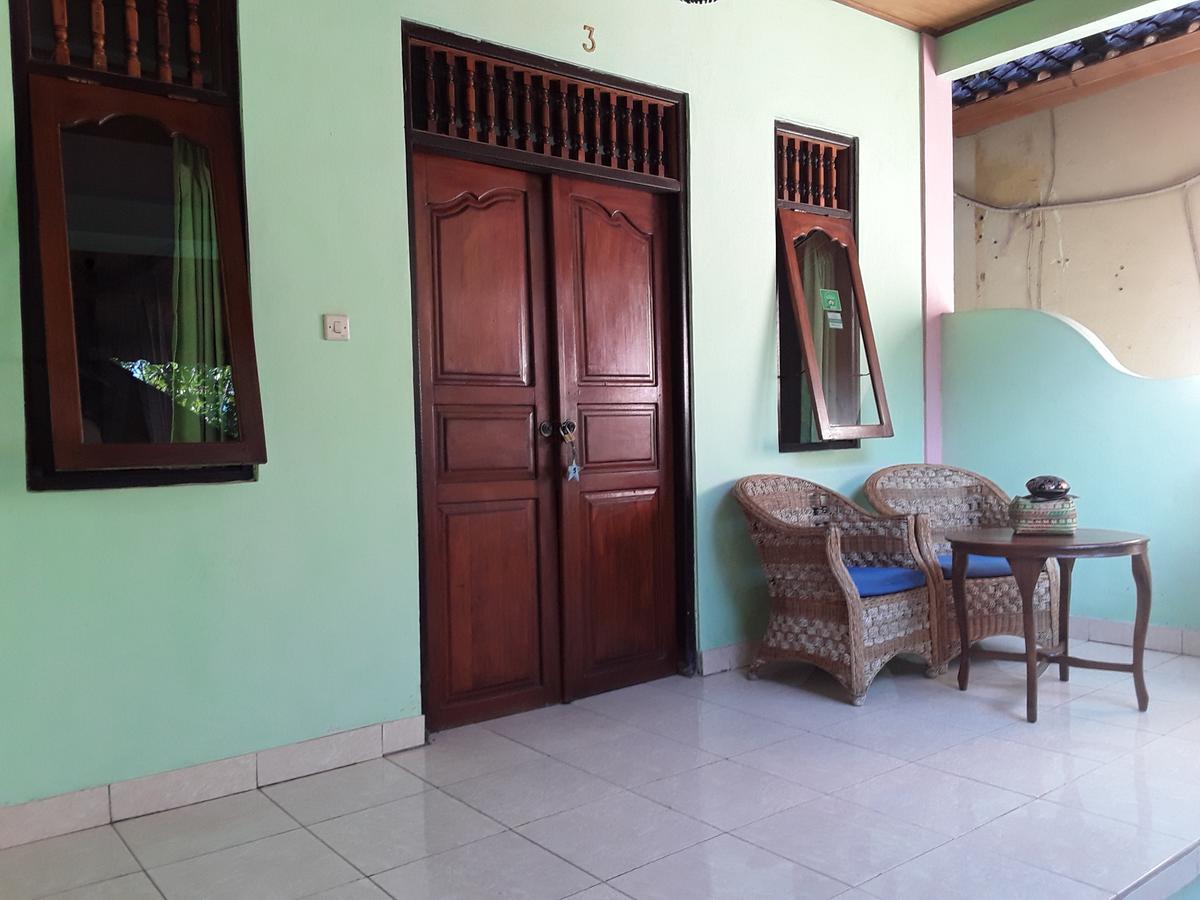 Blue Star Bungalows&Cafe Amed  Bagian luar foto