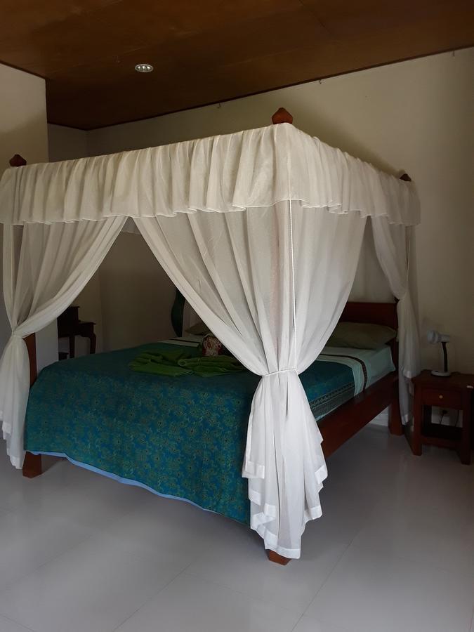 Blue Star Bungalows&Cafe Amed  Bagian luar foto