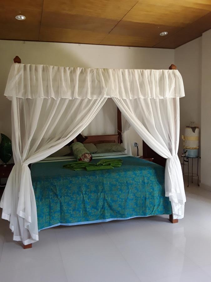 Blue Star Bungalows&Cafe Amed  Bagian luar foto