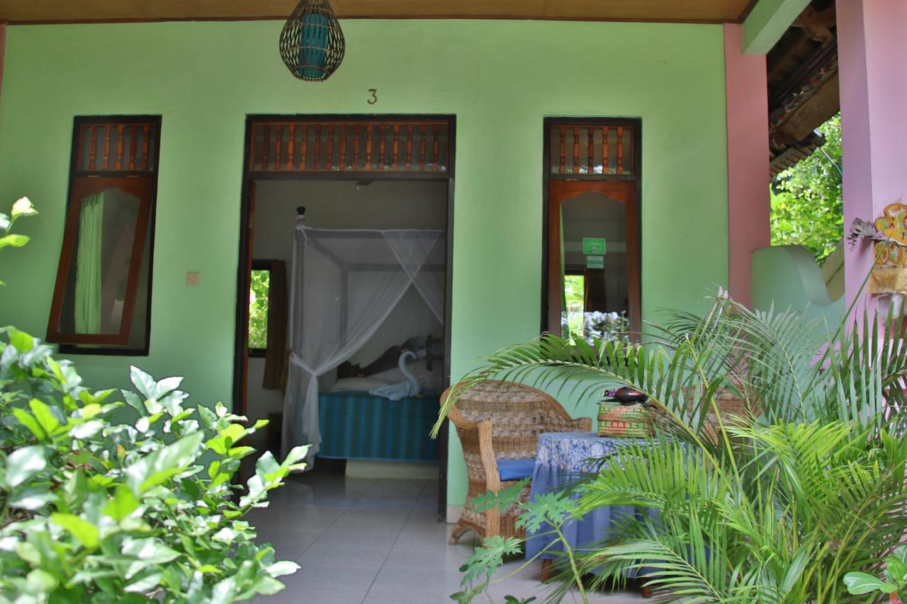 Blue Star Bungalows&Cafe Amed  Bagian luar foto