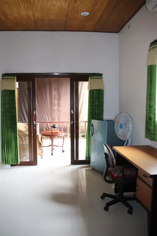 Blue Star Bungalows&Cafe Amed  Bagian luar foto
