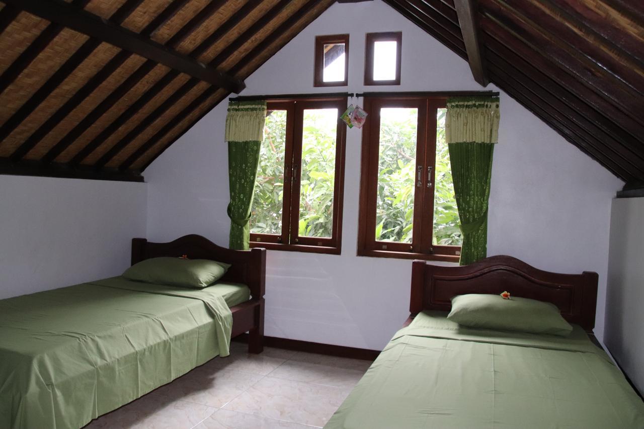 Blue Star Bungalows&Cafe Amed  Bagian luar foto