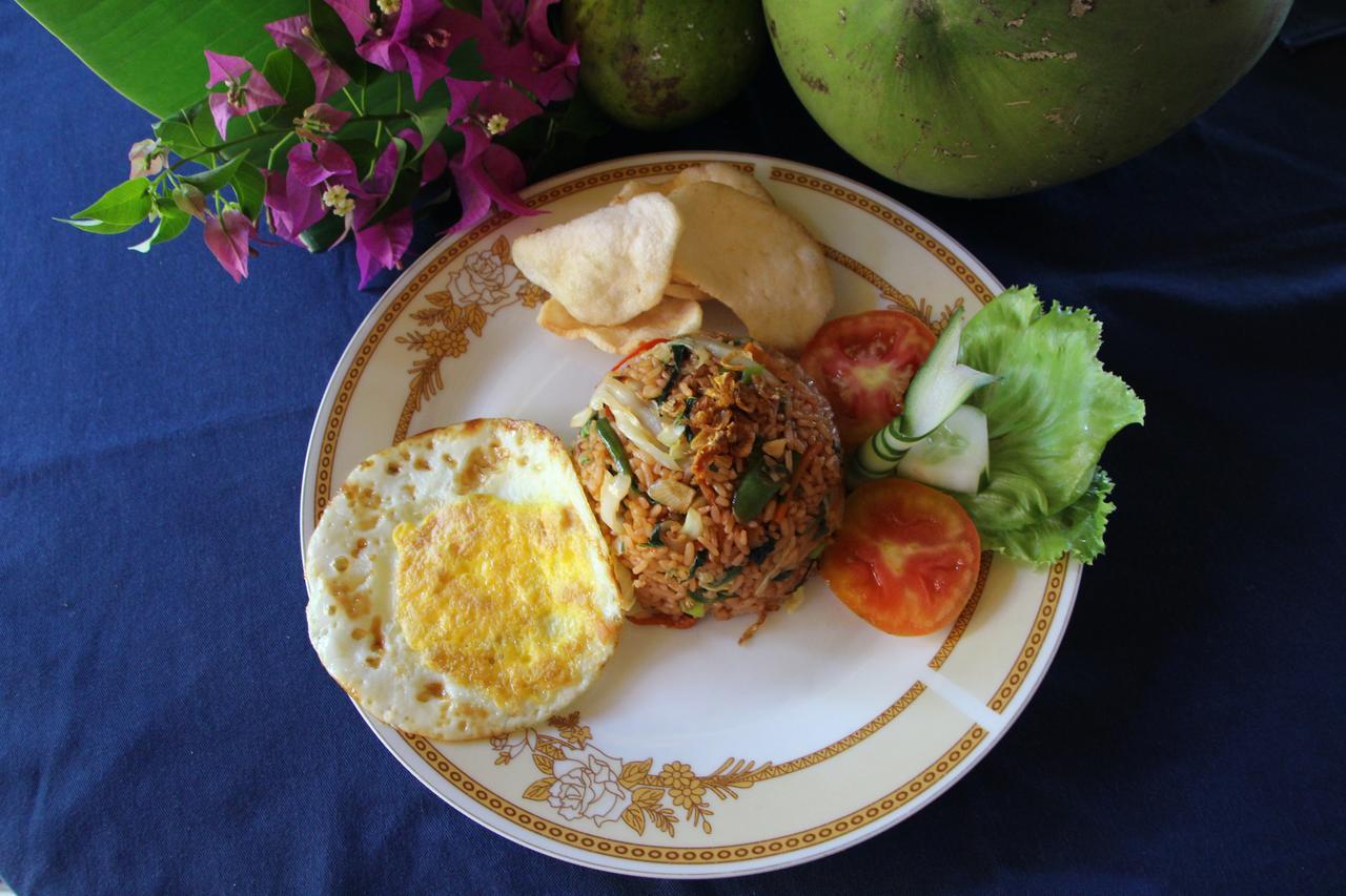 Blue Star Bungalows&Cafe Amed  Bagian luar foto